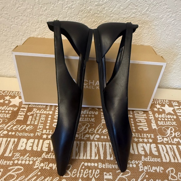 NIB MICHAEL Michael Kors Pointed Toe Flats - Picture 10 of 16